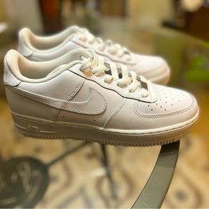Nike Air Force 1 Low Casual Athletic Shoes